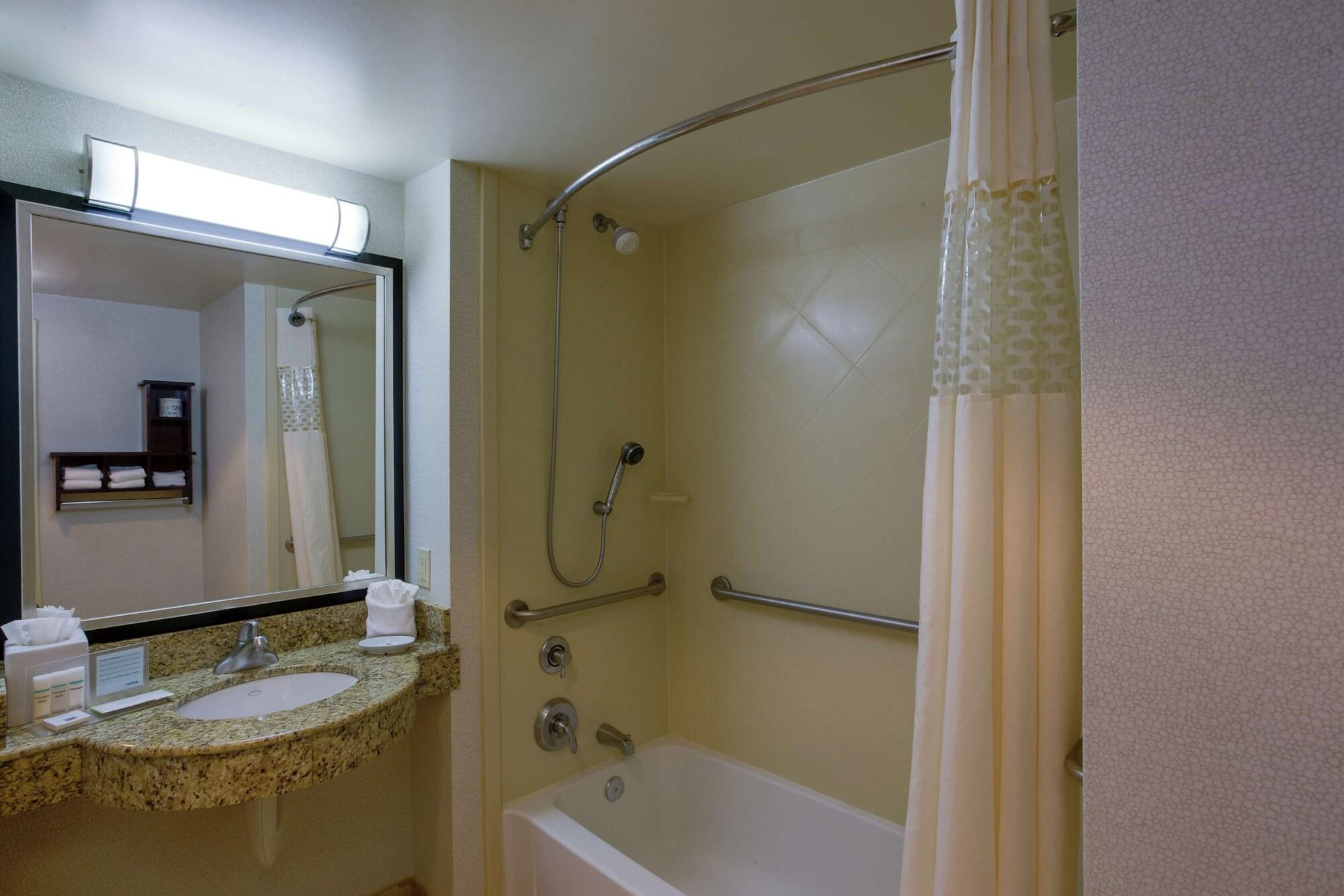 Hampton Inn By Hilton Garden City Long Island Kültér fotó