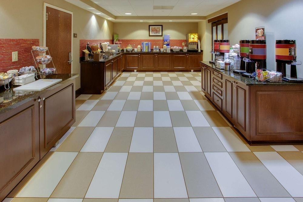 Hampton Inn By Hilton Garden City Long Island Kültér fotó