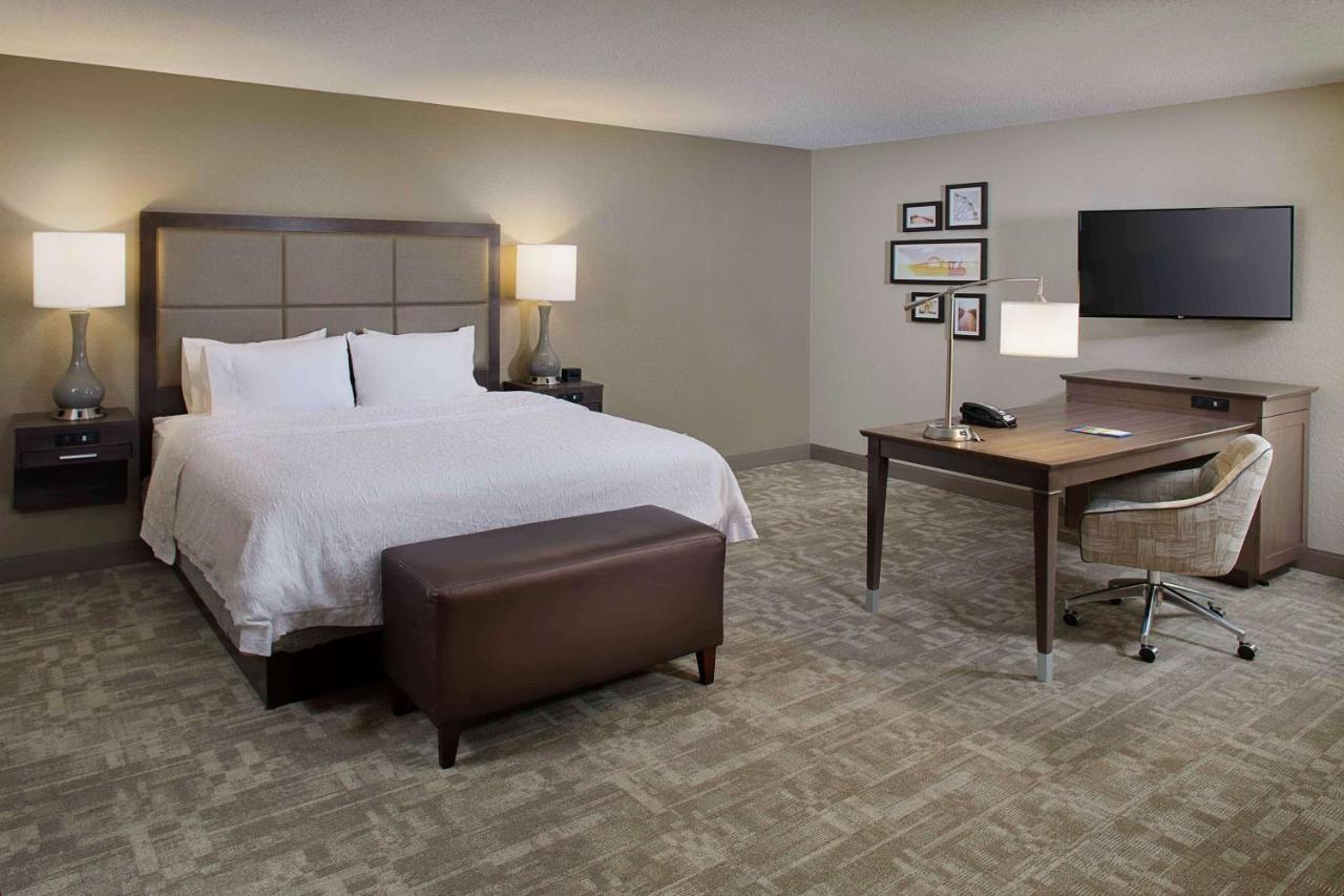 Hampton Inn By Hilton Garden City Long Island Kültér fotó