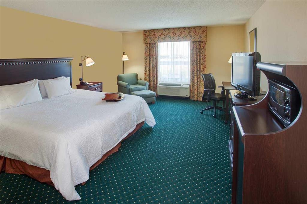 Hampton Inn By Hilton Garden City Long Island Szoba fotó