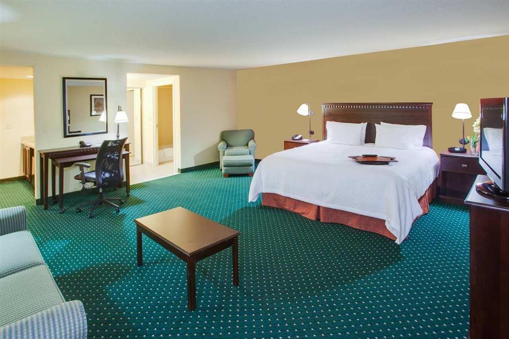 Hampton Inn By Hilton Garden City Long Island Szoba fotó