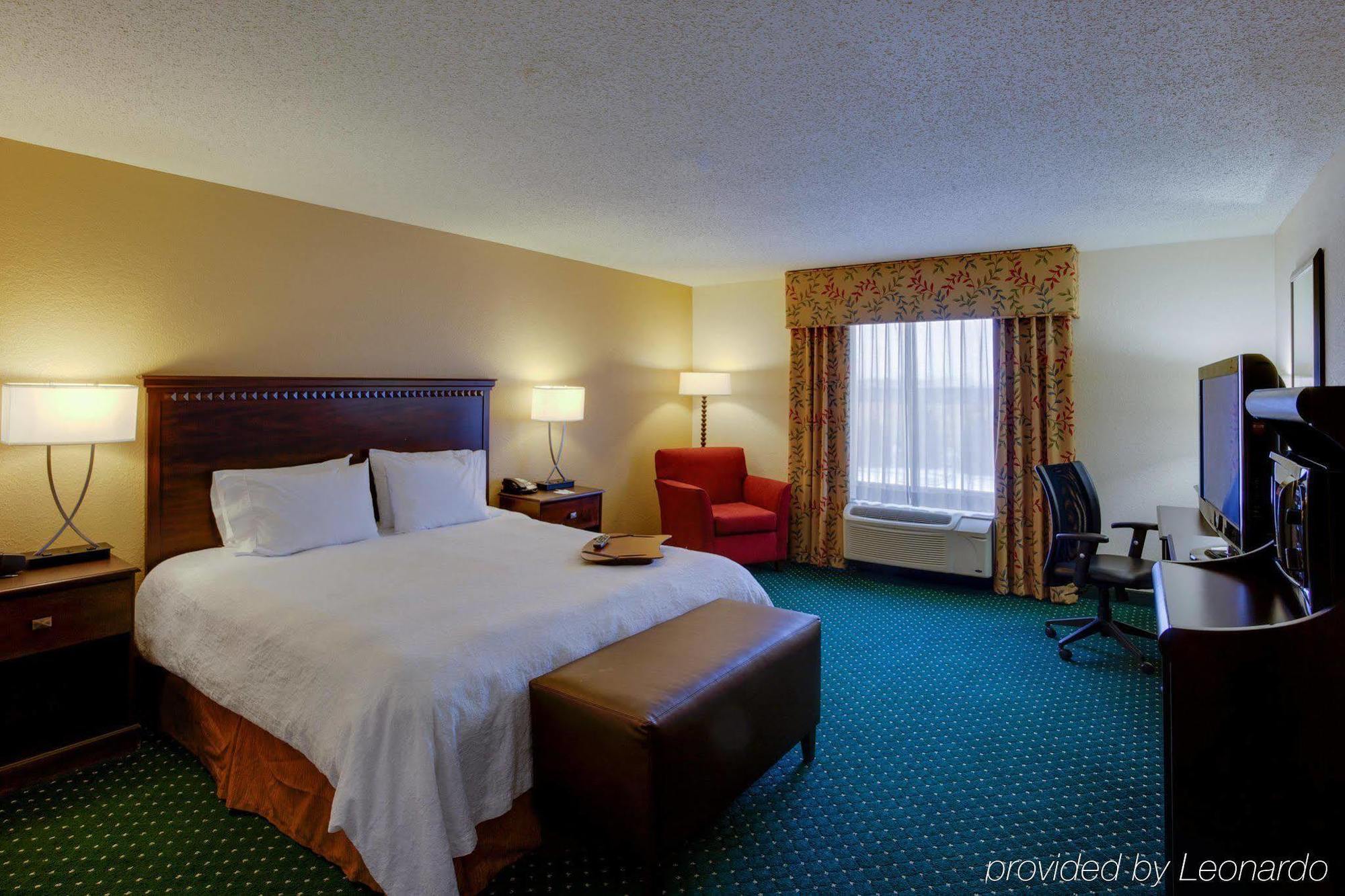 Hampton Inn By Hilton Garden City Long Island Kültér fotó