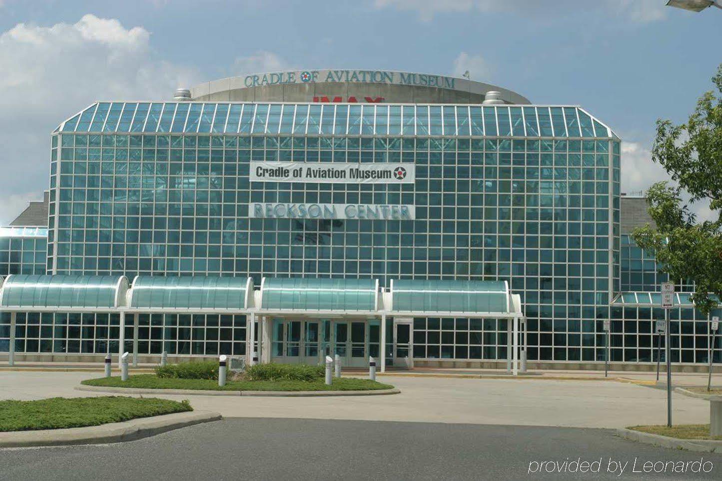 Hampton Inn By Hilton Garden City Long Island Felszereltség fotó